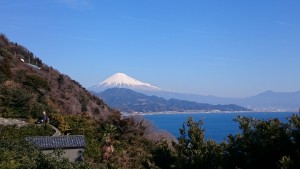 サッタ峠からの富士山
